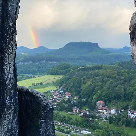 In Ruhiger Lage Am Wanderweg Zum Lilienstein Daire